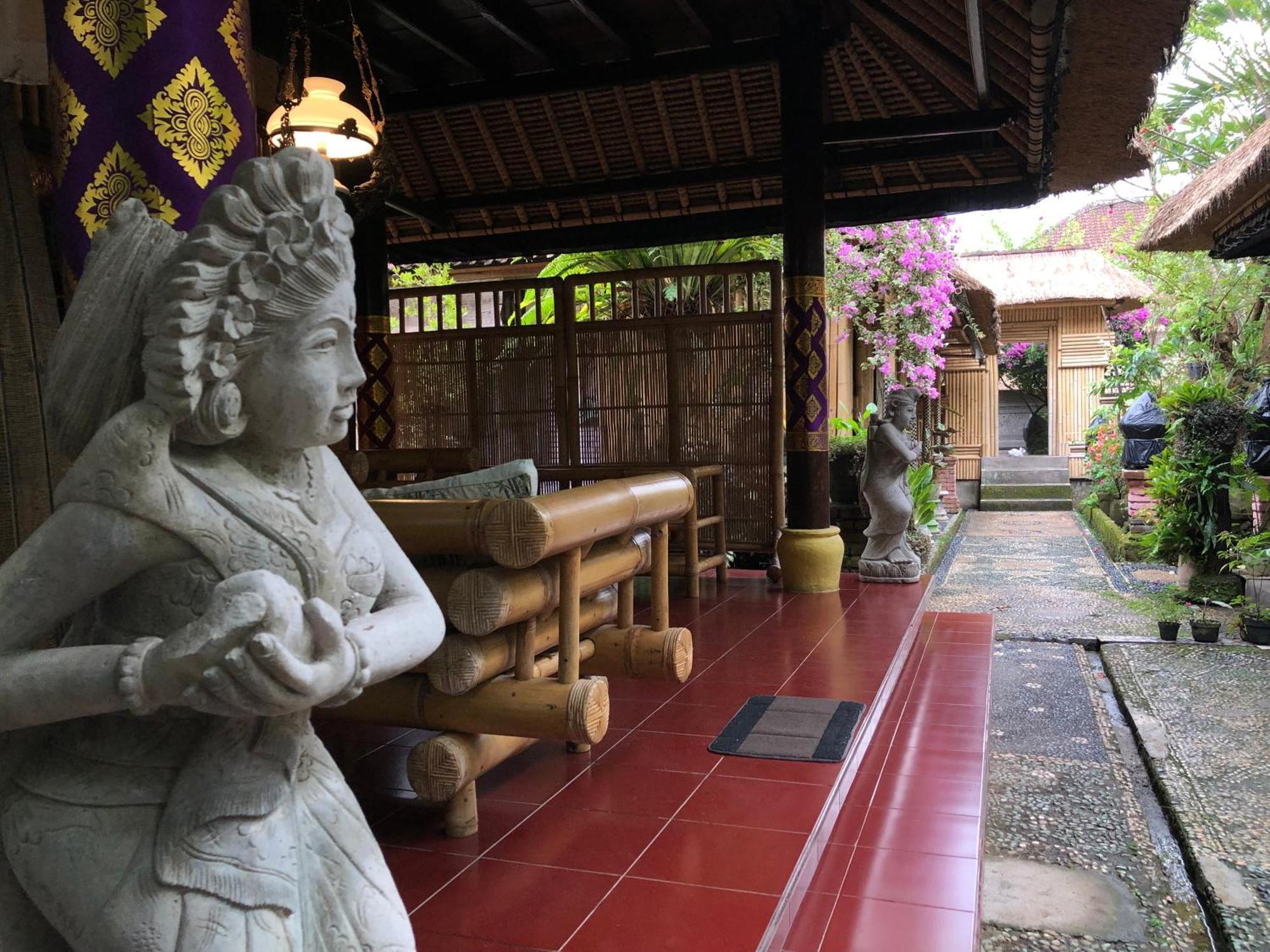 1Bd Guest House In Family Compound1, 15 Minute Walk To Yoga Barn Ubud Exteriör bild