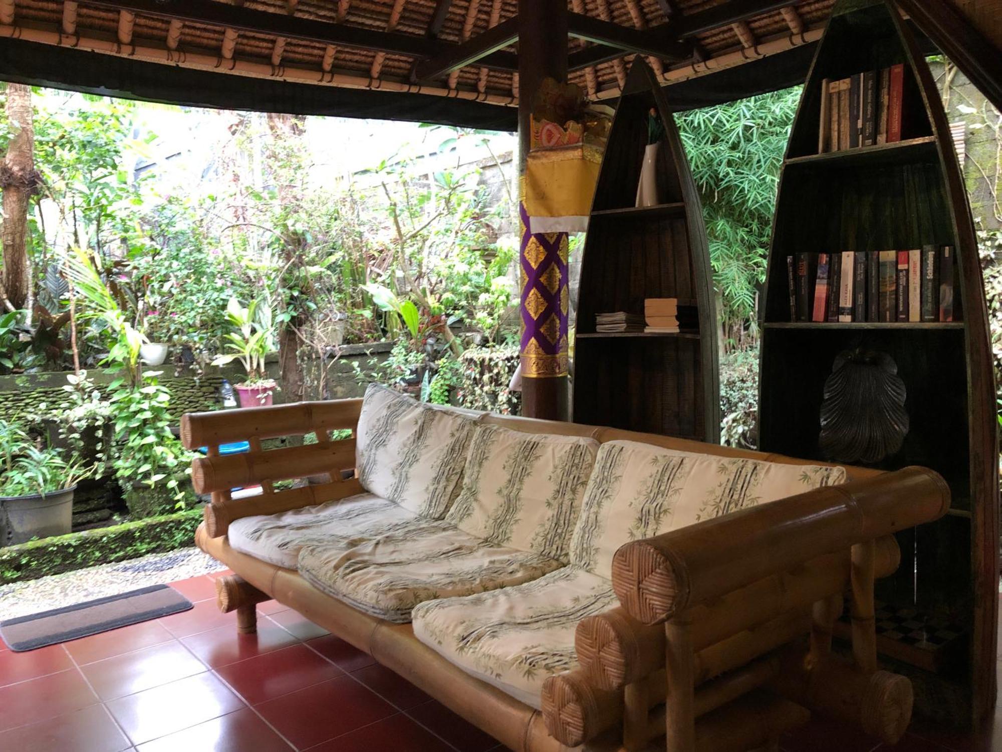 1Bd Guest House In Family Compound1, 15 Minute Walk To Yoga Barn Ubud Exteriör bild